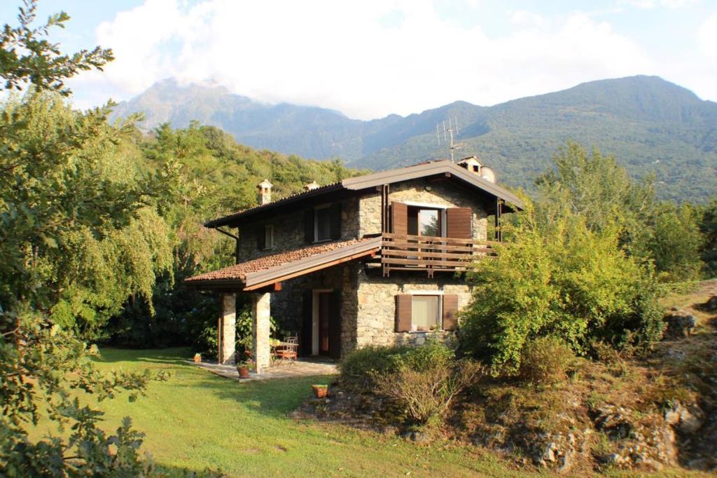 Villa Erica con piscina privata sul lago di Como photo 1