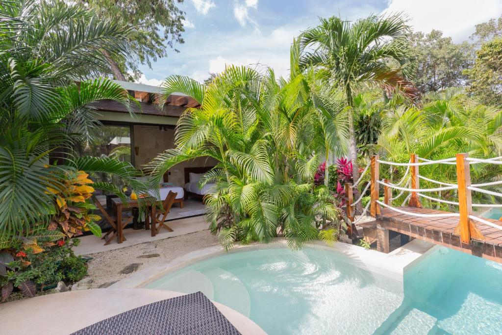 Вилла (Вилла Делюкс с 2 спальнями и собственным бассейном), Los Amigos Tulum
