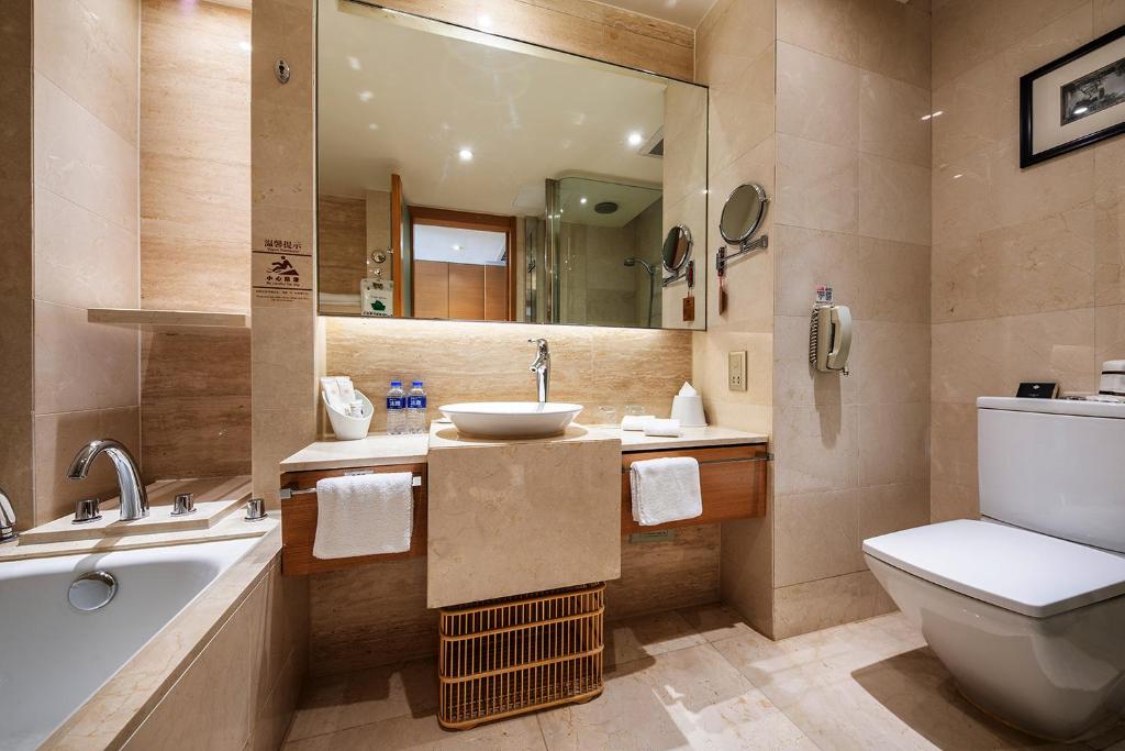 Двухместный (Номер Делюкс с кроватью размера «king-size»), Jinling Hotel Wuxi