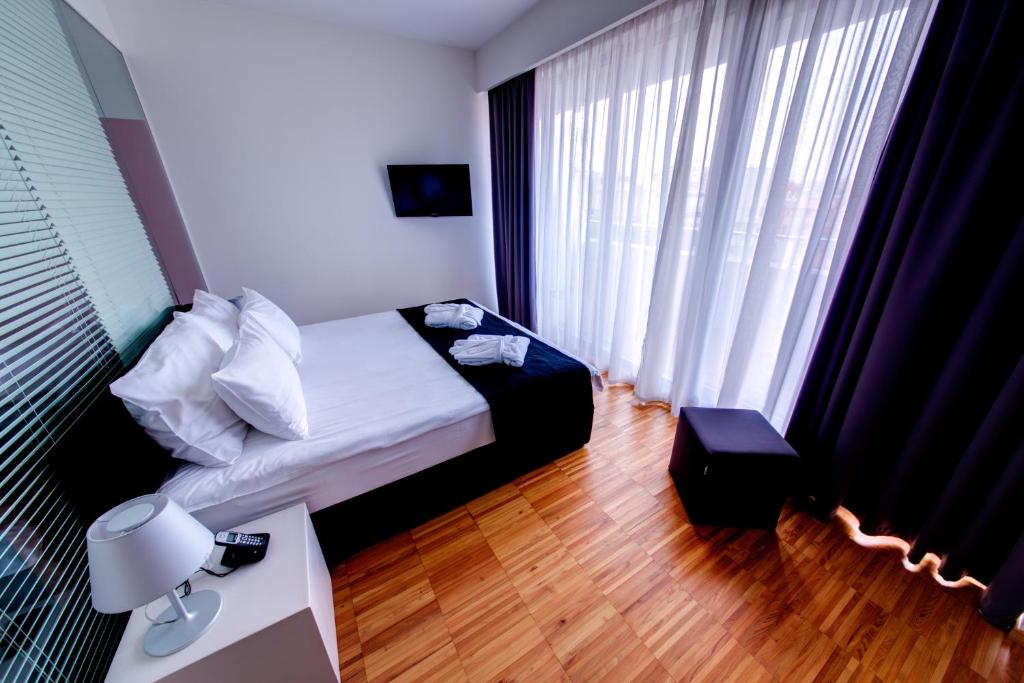 Двухместный (Улучшенный двухместный номер с 1 кроватью), Sarroglia Hotel