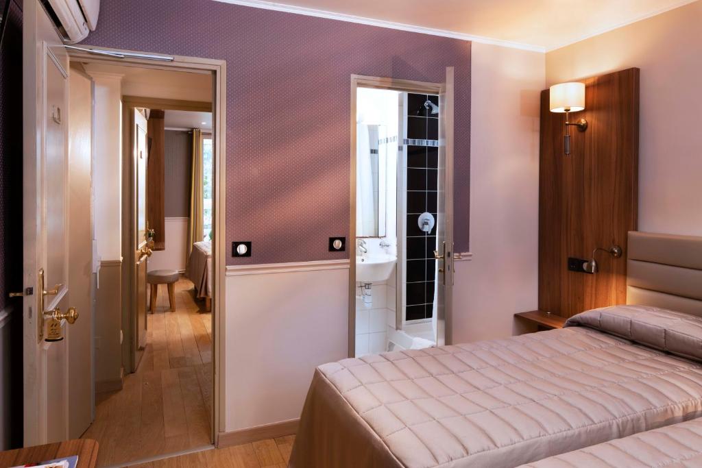 Четырехместный (Четырехместный номер с террасой), Hôtel Tour Eiffel