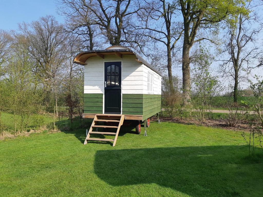 B&B Pipowagen "de Luxe" op Wellness Camping en B&B photo 1