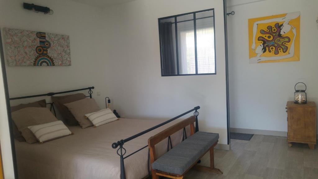 gite LAPAZ/jacuzzi privé/piscine photo 3
