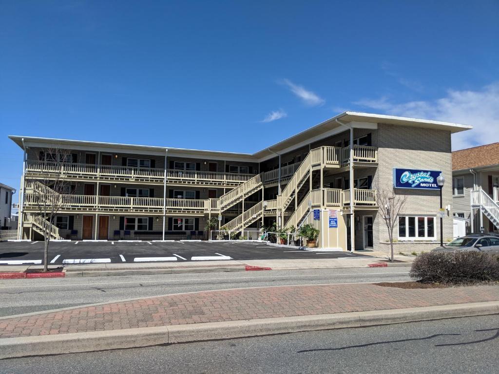 Crystal Sands Motel image