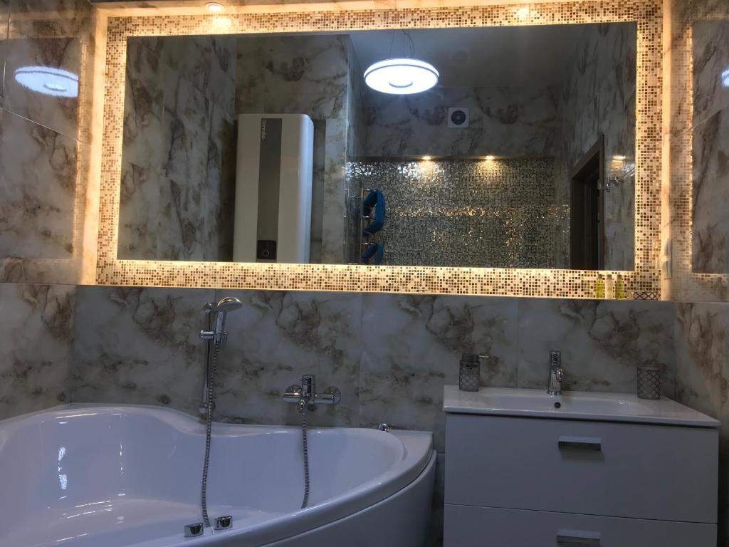 Luxury Apartment in Downtown, Near River Esplanade photo 2