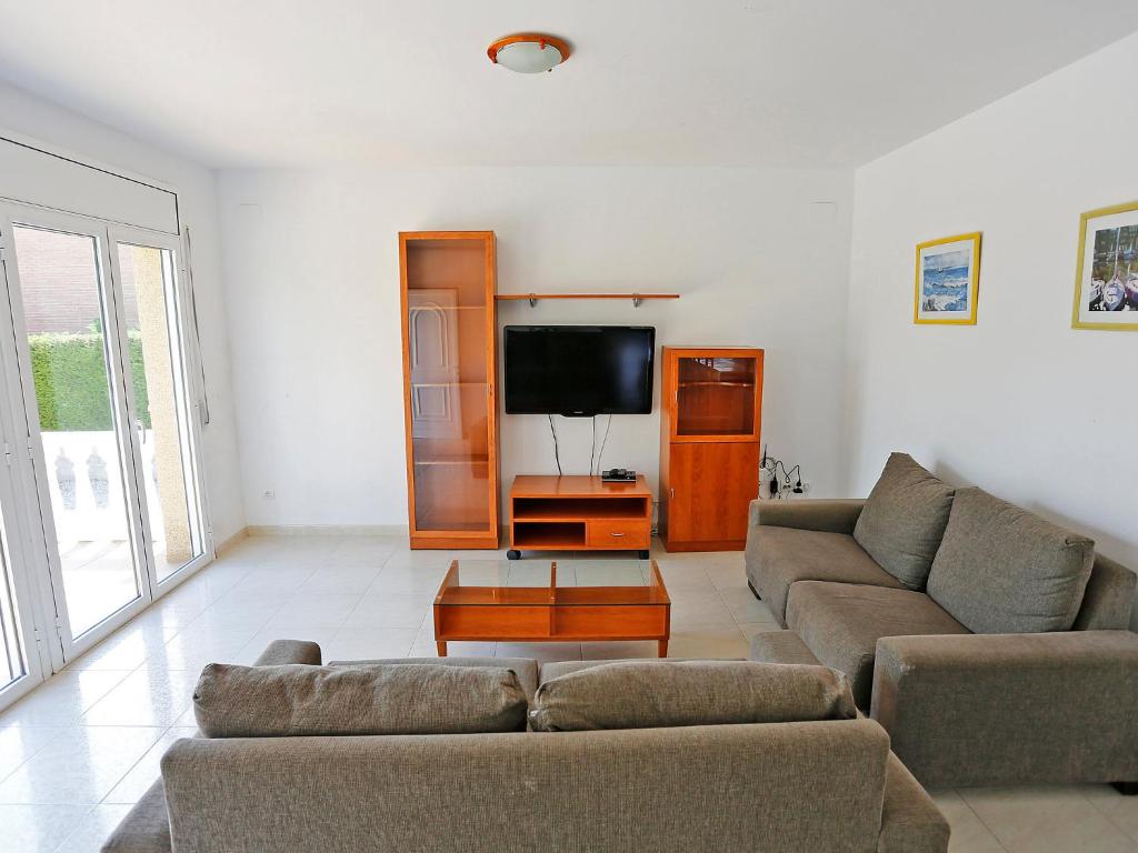 Villa Villa Llobeta by Interhome photo 2