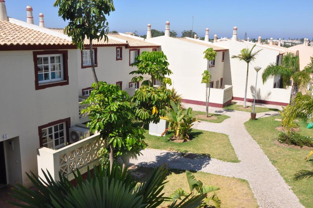 Вилла (Вилла с одной спальней и видом на сад (для 2 взрослых)), Ponta Grande Sao Rafael Resort