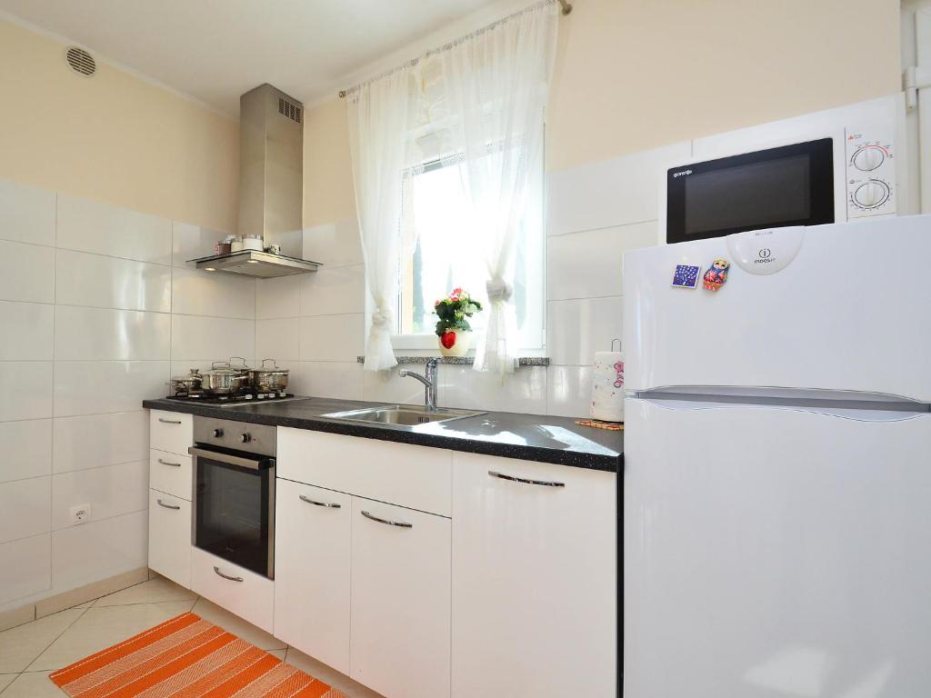 Holiday Home Lory by Interhome photo 4