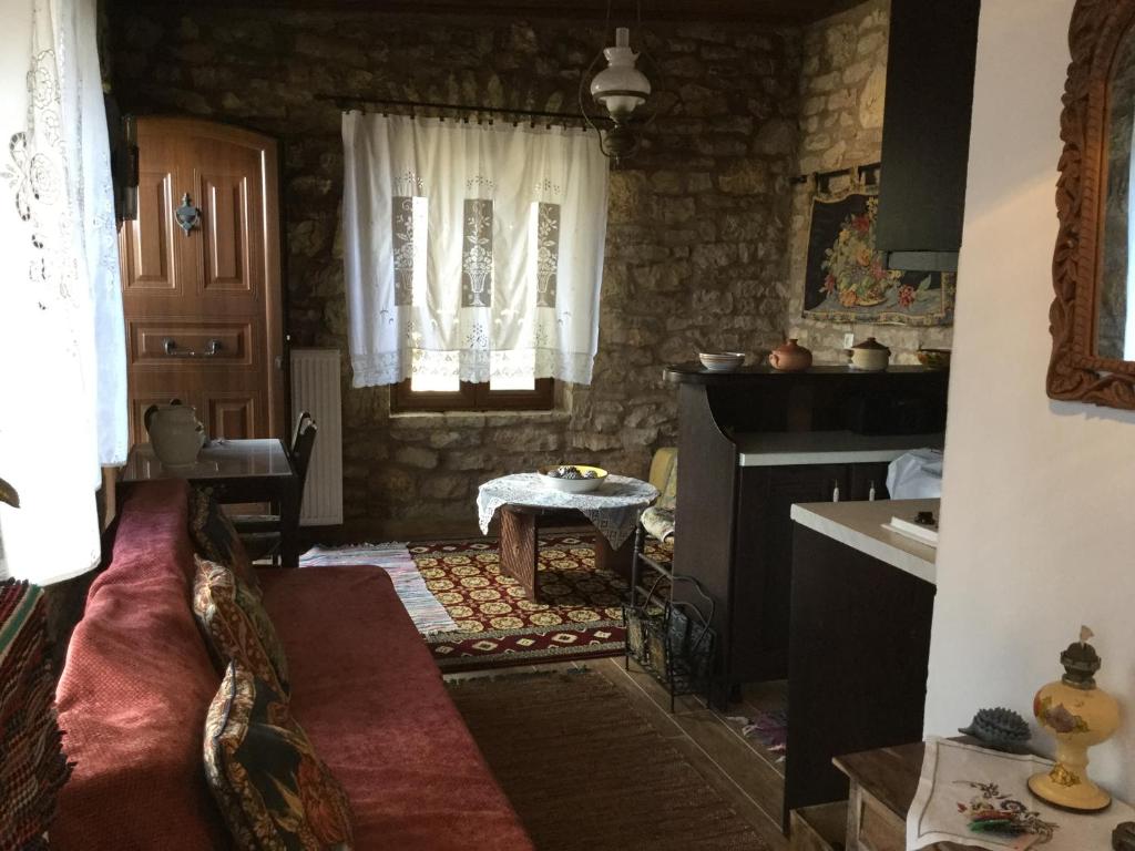 Filia House - Kalavryta photo 3