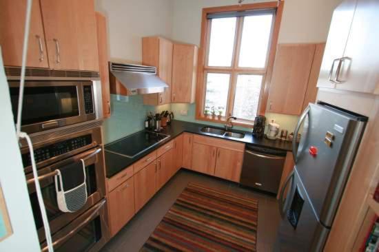 Condo with Vaulted Ceiling & Spectacular Mountain Views photo 3