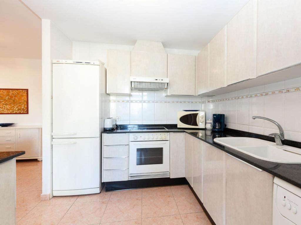 Apartment La Rosaleda-3 by Interhome photo 4