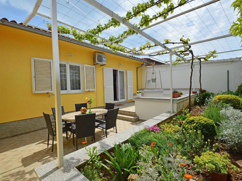 Holiday Home Slavko by Interhome photo 4