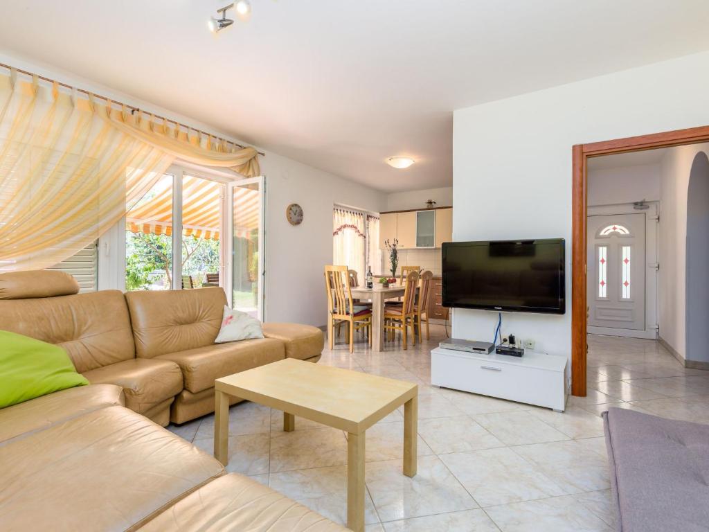 Apartment Silva by Interhome photo 2