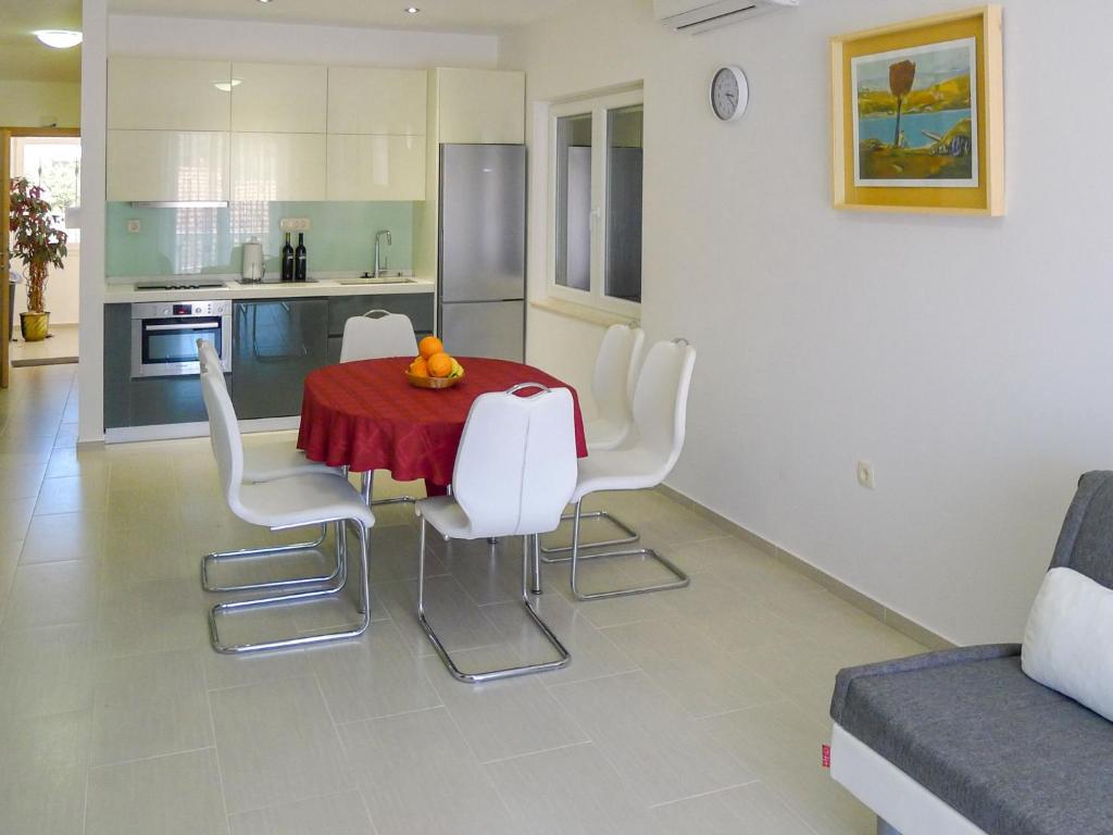 Holiday Home Villa Zlatan by Interhome photo 4