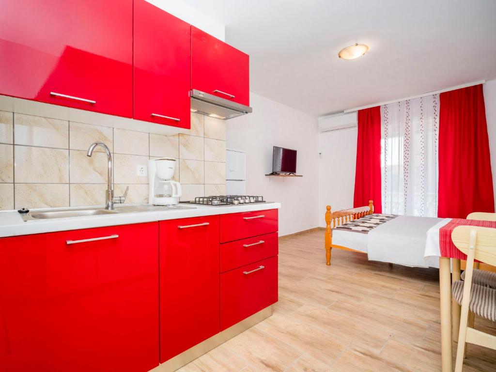 Apartment Hilde Red-7 by Interhome photo 2