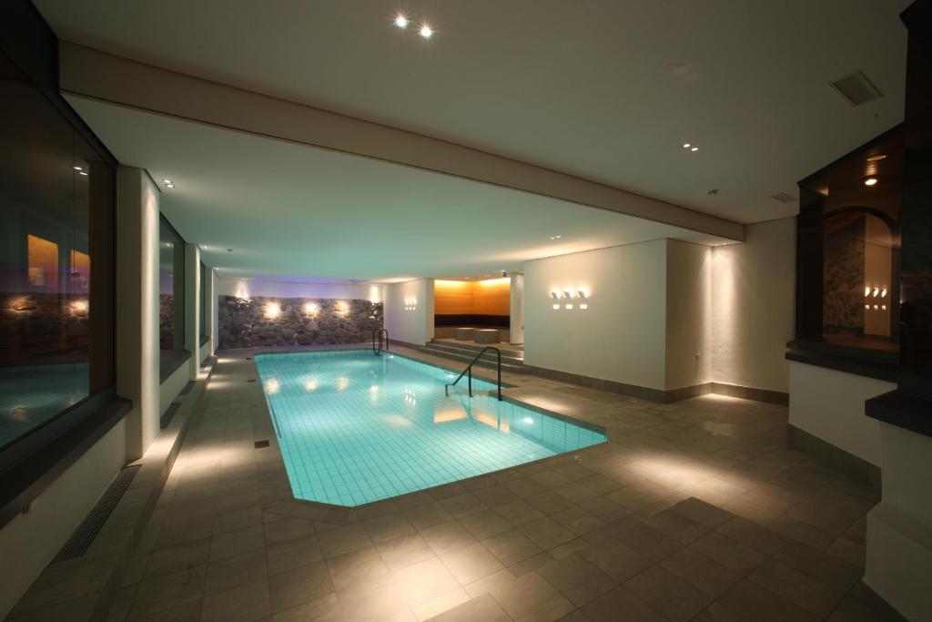 Bernerhof Swiss Quality Hotel Gstaad photo 3