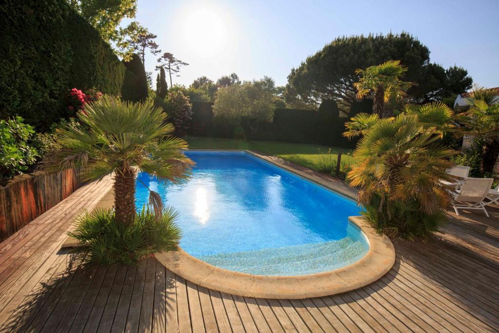 Appt privé / piscine jacuzzi / 10 min à pied de la plage photo 1