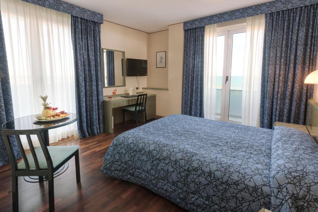 Hotel Royal Room Type - Superior Double Room with Sea View