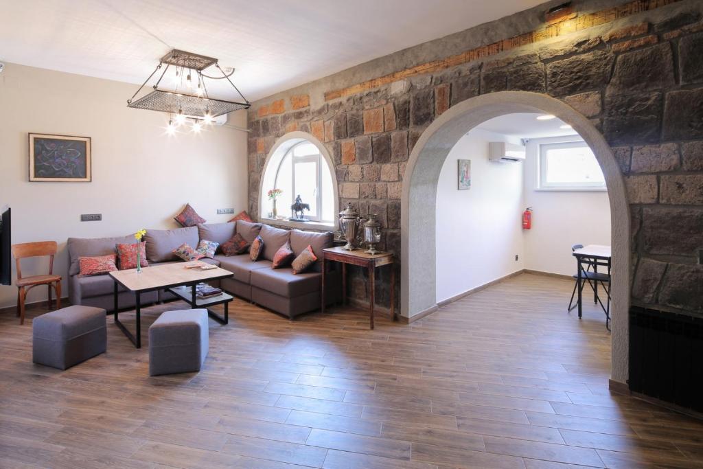 Highland Hostel