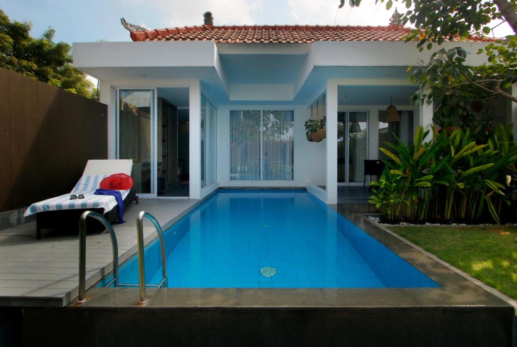 Benoa Sea Suites and Villas - Tap to explore photos