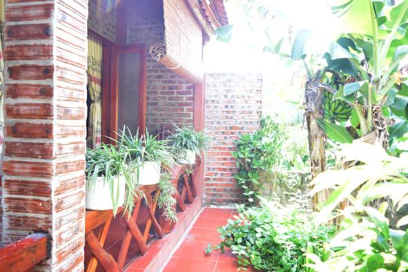 Van Long Family Homestay