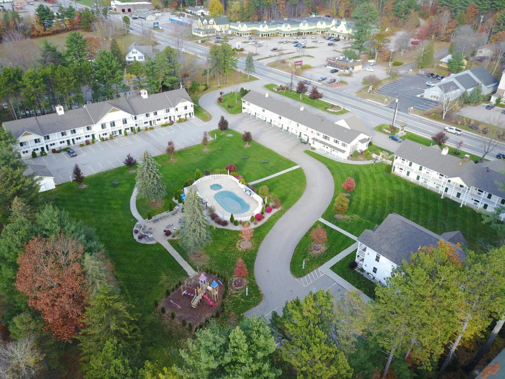 Golden Gables Inn image