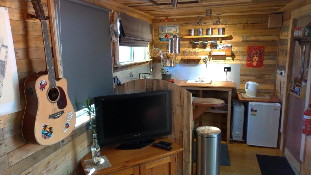 Alice's Secret Travellers Inn photo 3