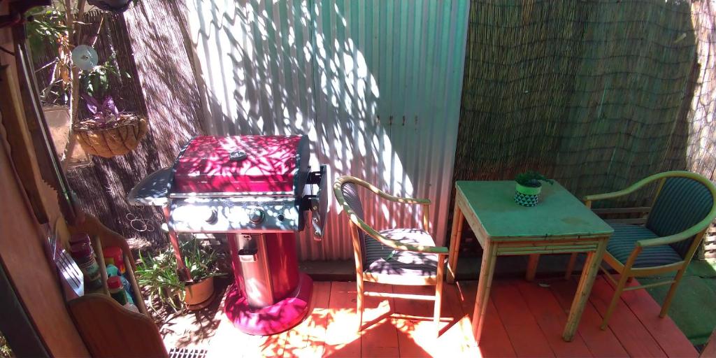 Alice's Secret Travellers Inn photo 4