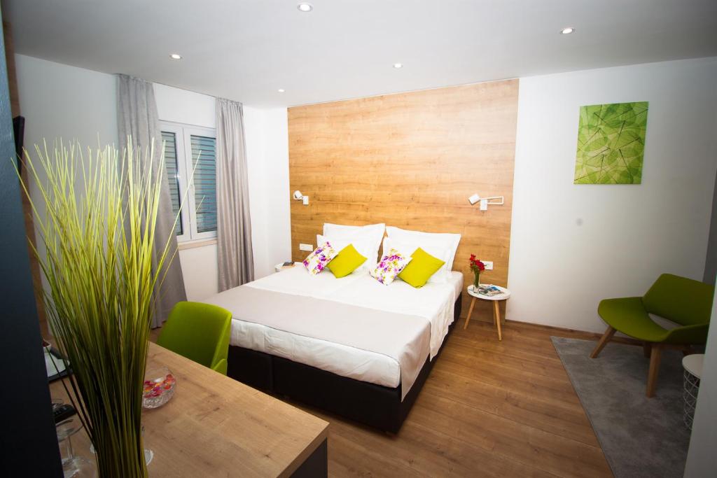 Ora Luxury Rooms photo 2
