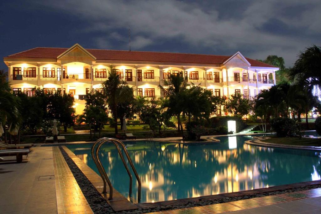 MuiNe Century Beach Resort & Spa - Tap to explore photos