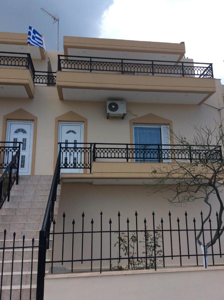 Anatoli View photo 2
