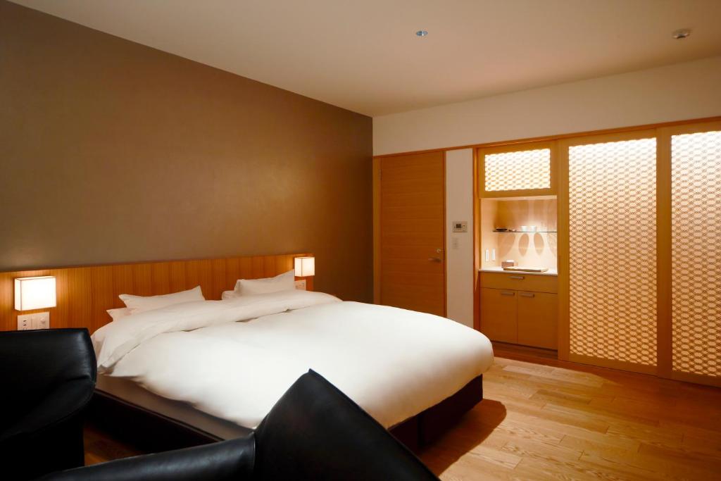 Aoi Suites at Nanzenji Modern & Traditional Japanese Style photo 3