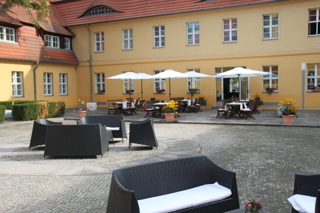 Hotel Vierseithof Luckenwalde photo 2
