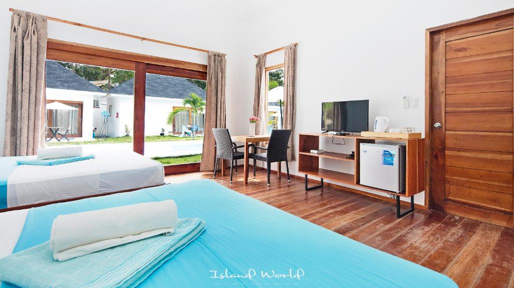 Island World Panglao photo 3