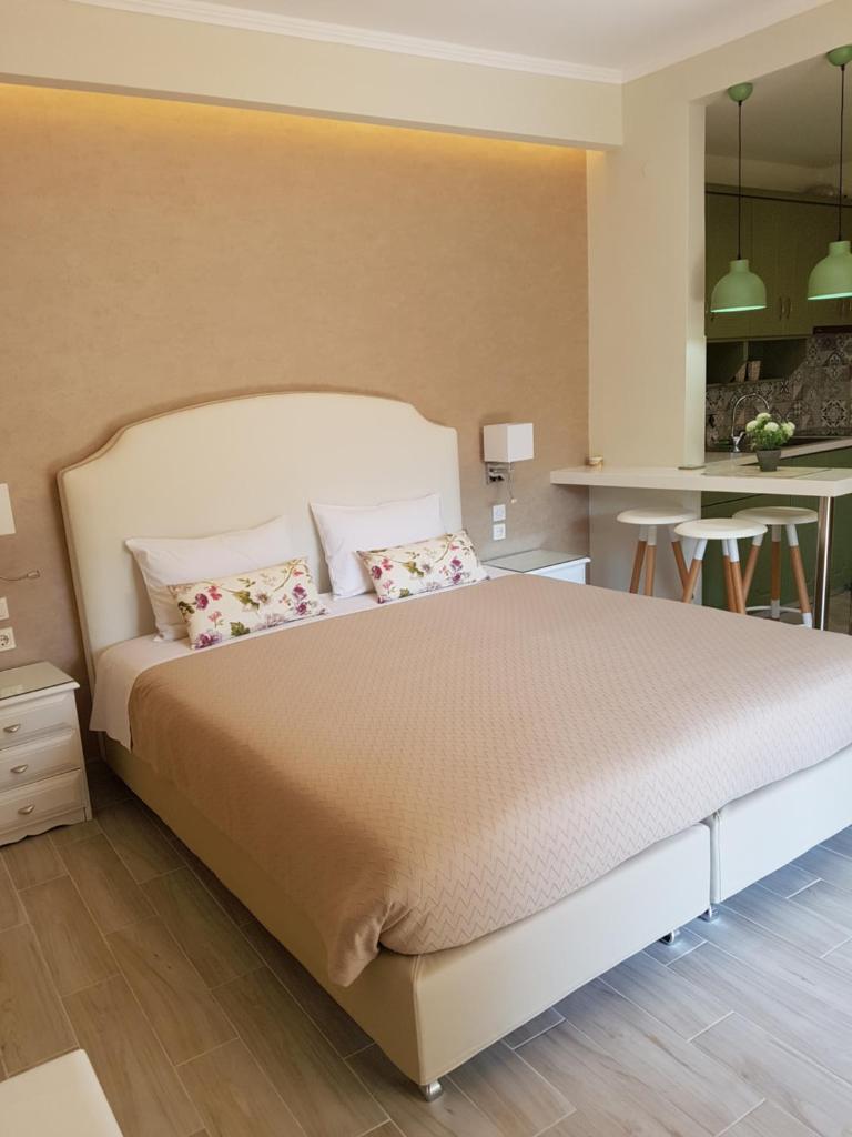 Angels Pool Studios and Apartments photo 1