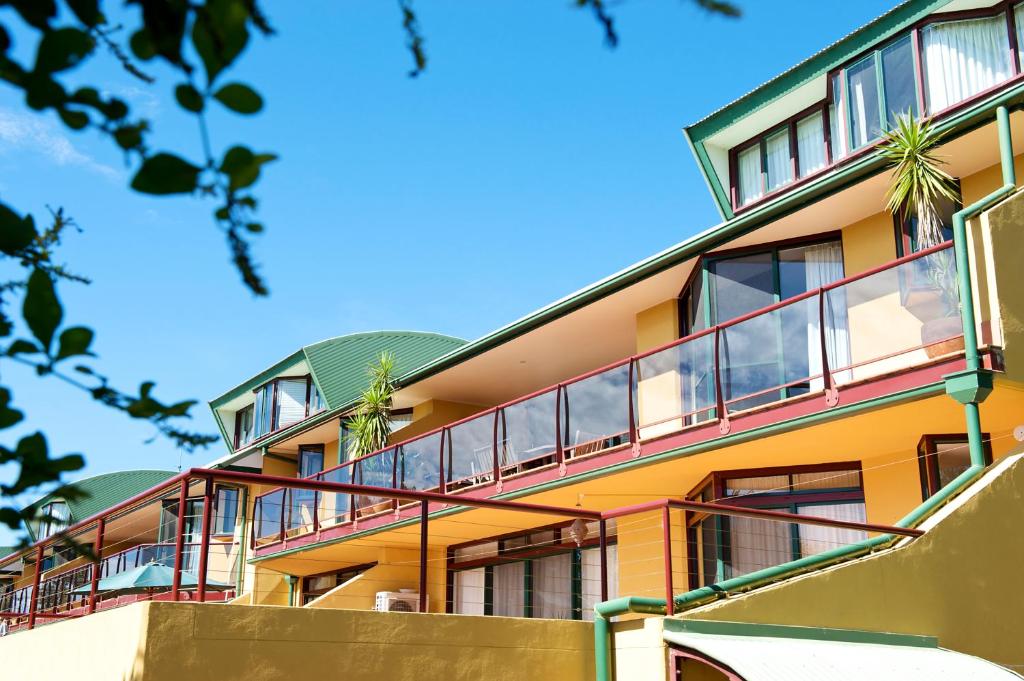 Byron Links Apartments photo 1