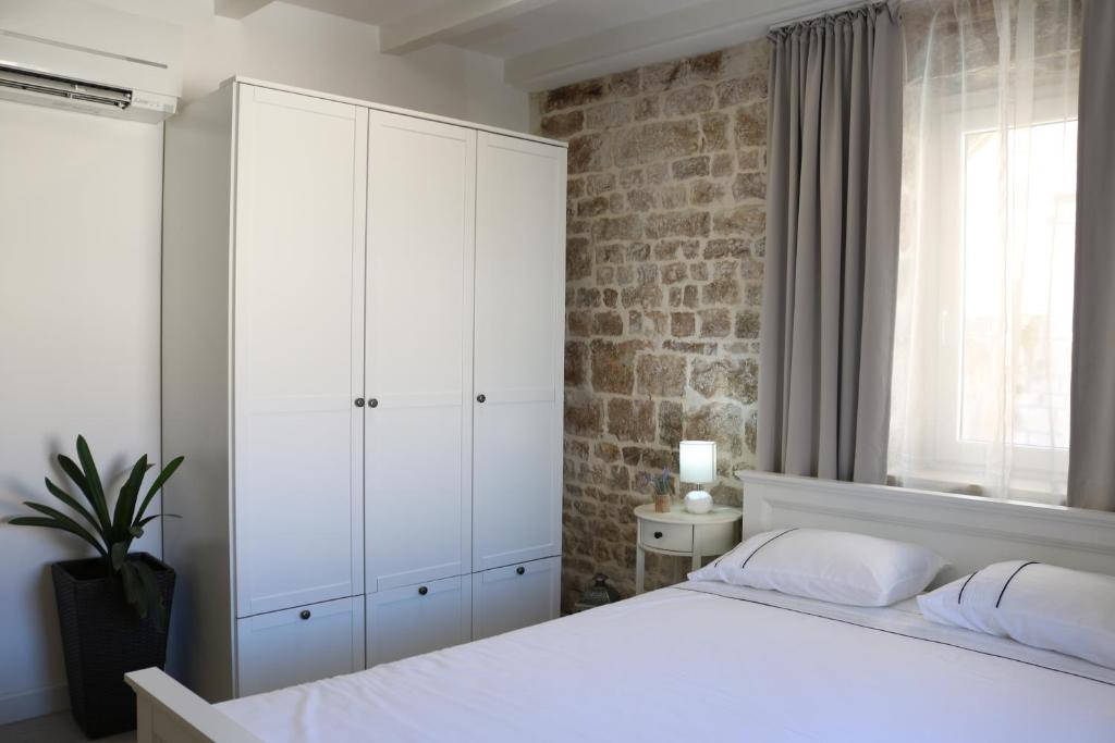 Trogir Square Apartment photo 3
