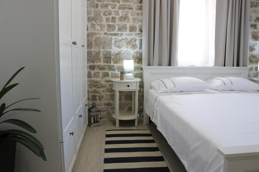 Trogir Square Apartment photo 2