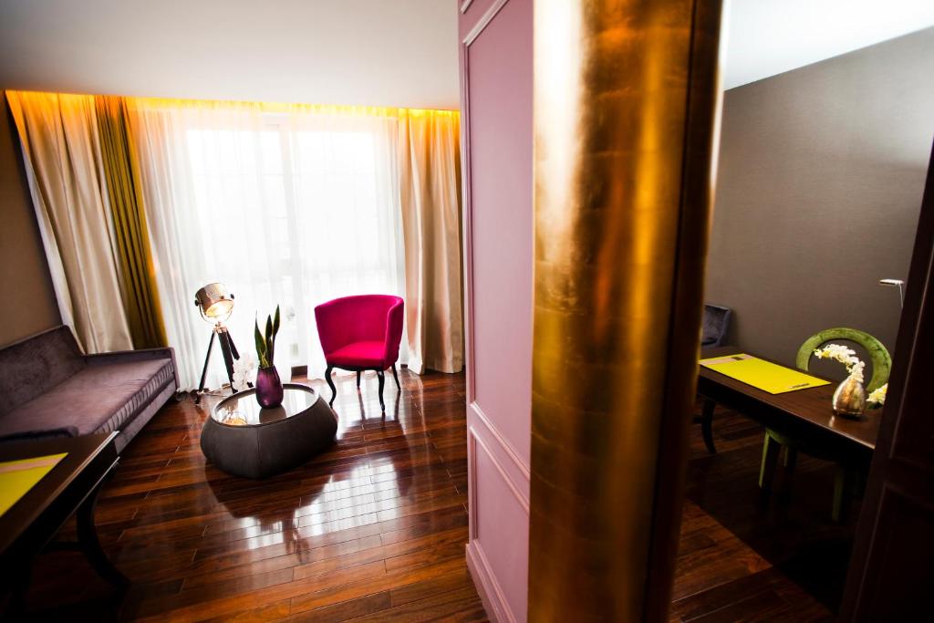 Сьюит (Люкс L'Opera с кроватью размера «king-size»), Hotel de l'Opera Hanoi MGallery by Sofitel