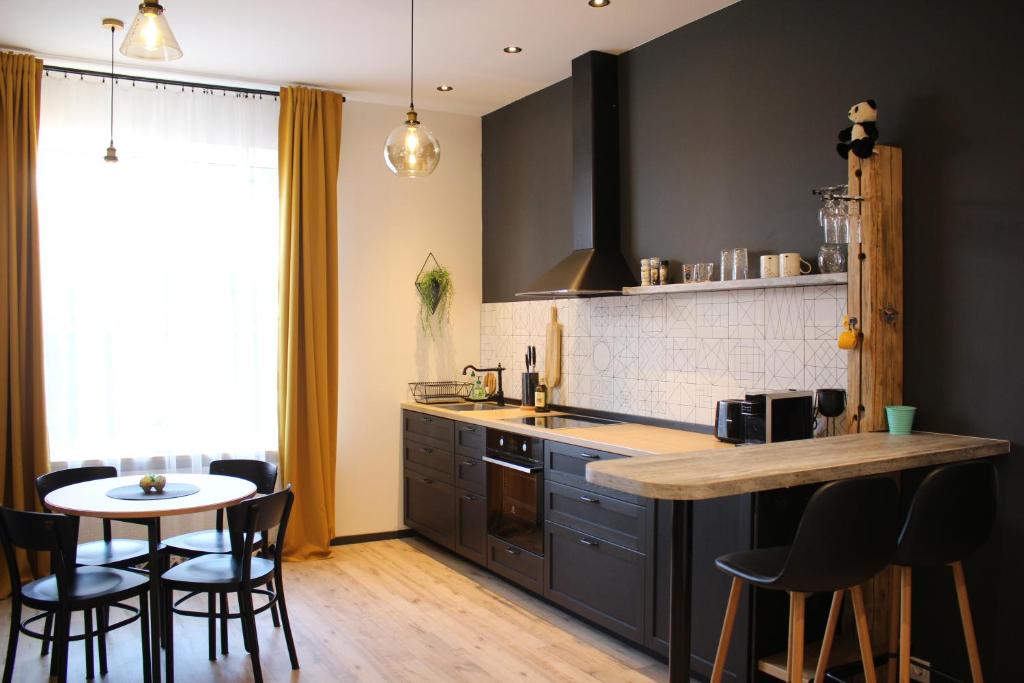 Simple & Elegant Apartment photo 2