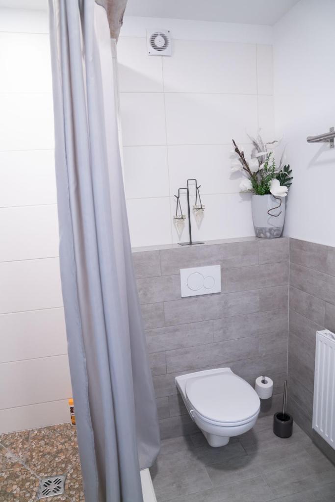 Pension & Restaurant La Amalia Room Type - Deluxe Double Room