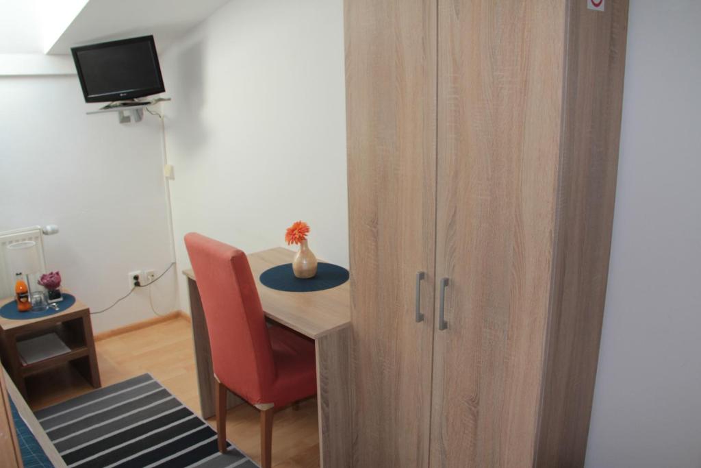 Одноместный (Одноместный номер эконом-класса), Hotel Orlan