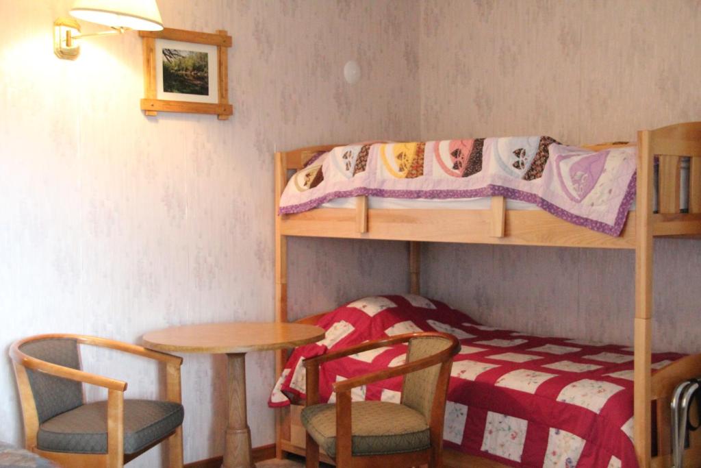 Forest Haven Inn photo 3