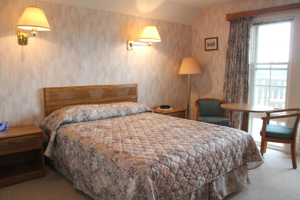 Forest Haven Inn photo 2
