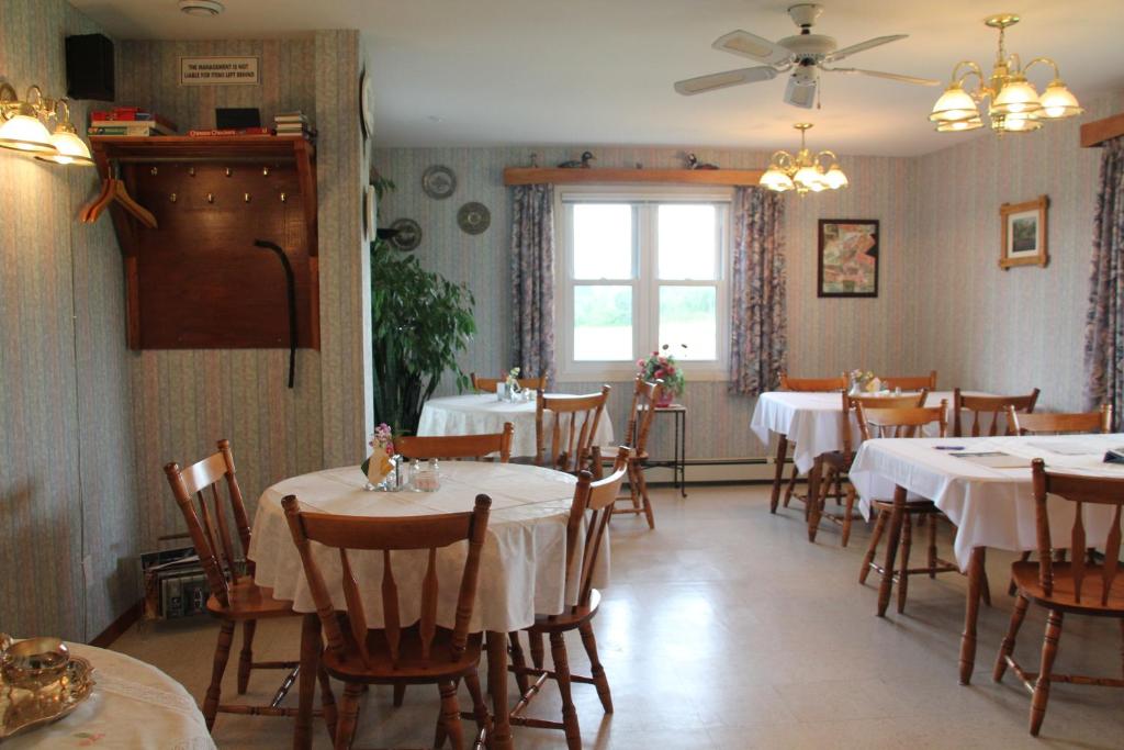 Forest Haven Inn photo 4