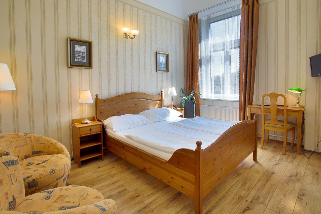 Hotel Štekl - Hrubá Skála photo 2