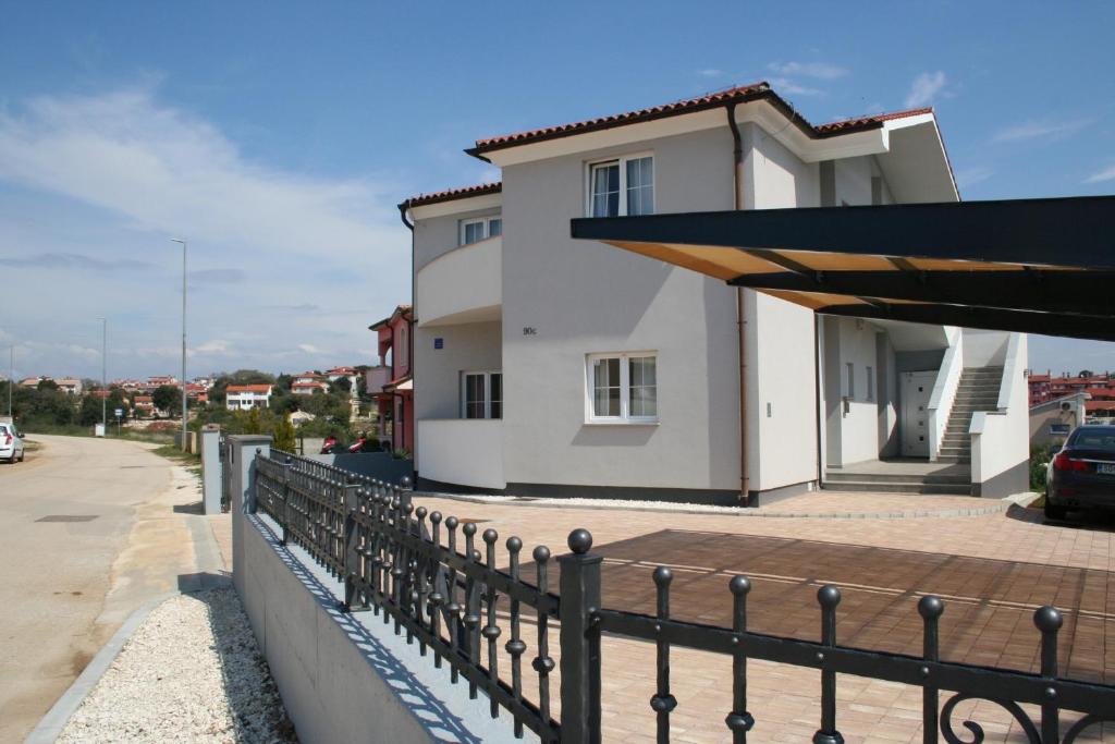 Vila Helena photo 1