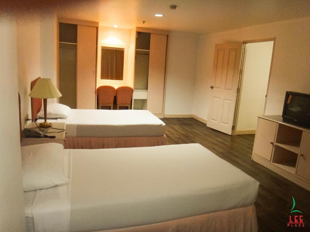 Сьюит (Полулюкс), LEE PLACE HOTEL