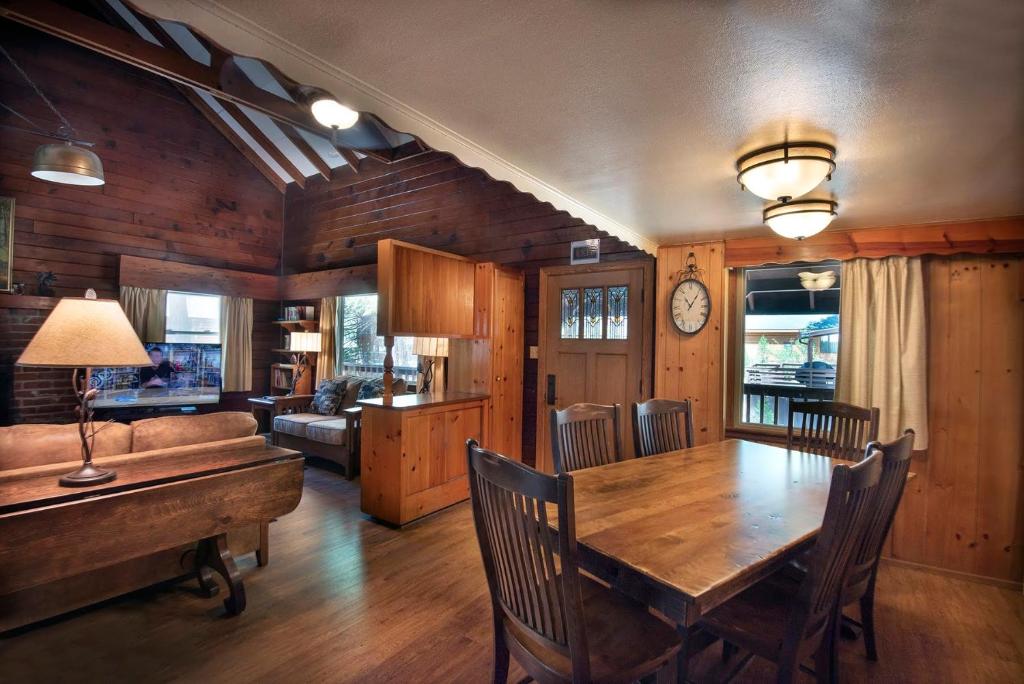 34 Grandmas Cabin photo 4