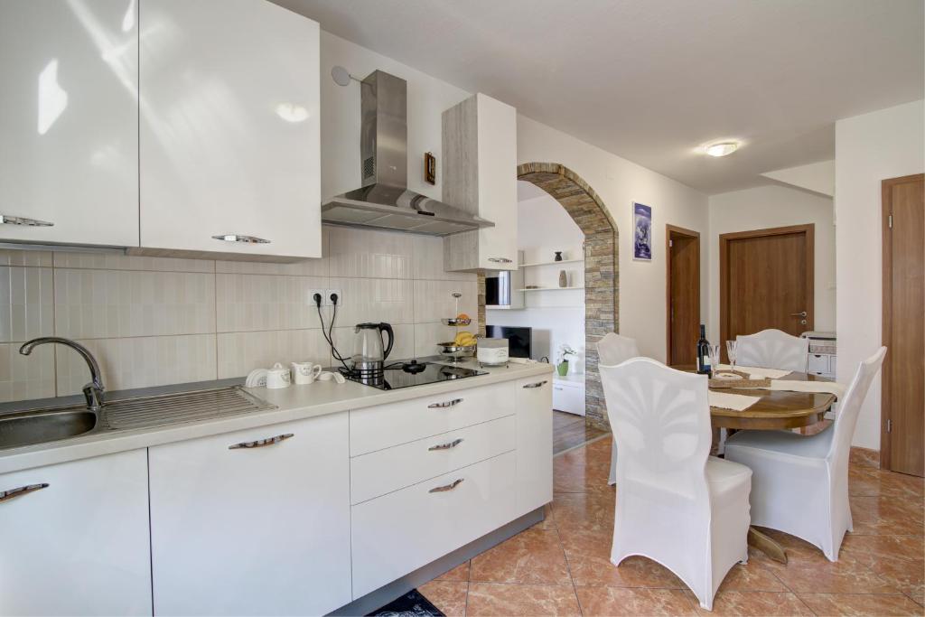 Apartment Senia photo 1